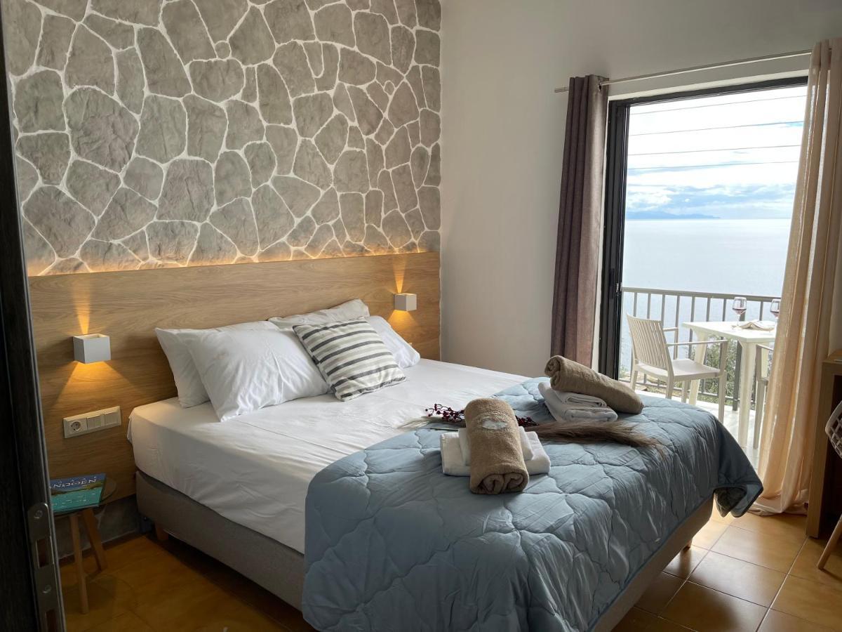 Vladimiros Apartments Barbati Exterior foto