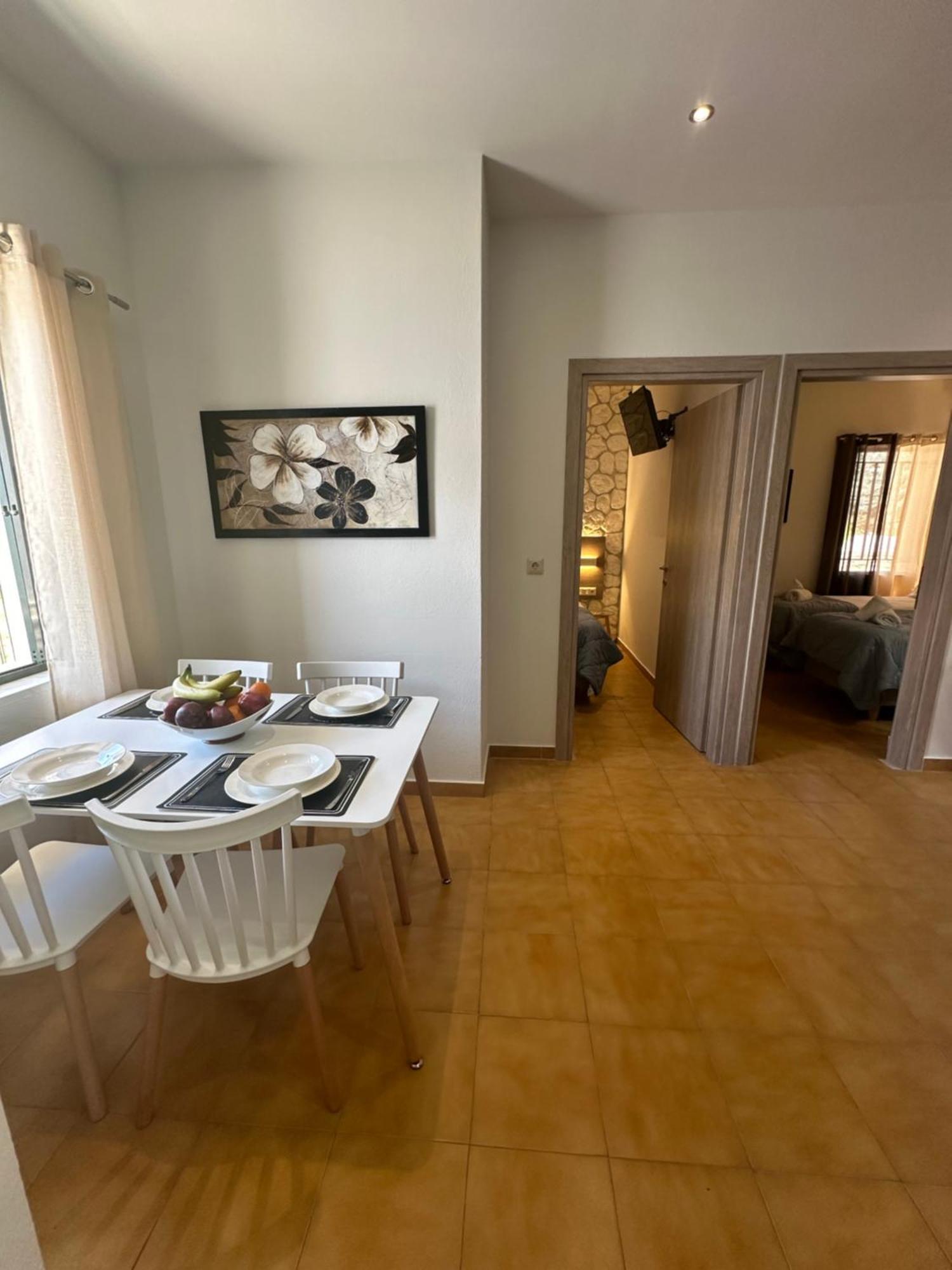 Vladimiros Apartments Barbati Exterior foto